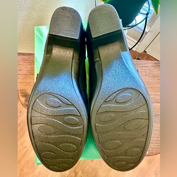 Easy Street Comfort Slip-On Shoes | Women’s 11M | Dark Navy (Near Black) | NWT - Picture 9 of 9